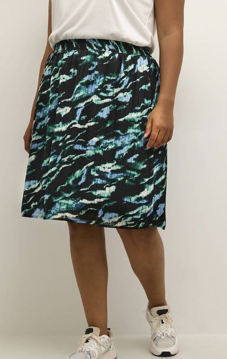 KClucky Skirt