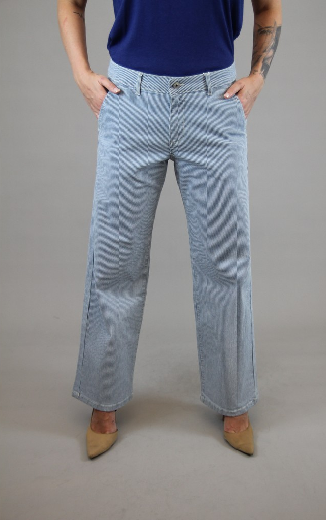 MILKY CHINO FLARE JEANS